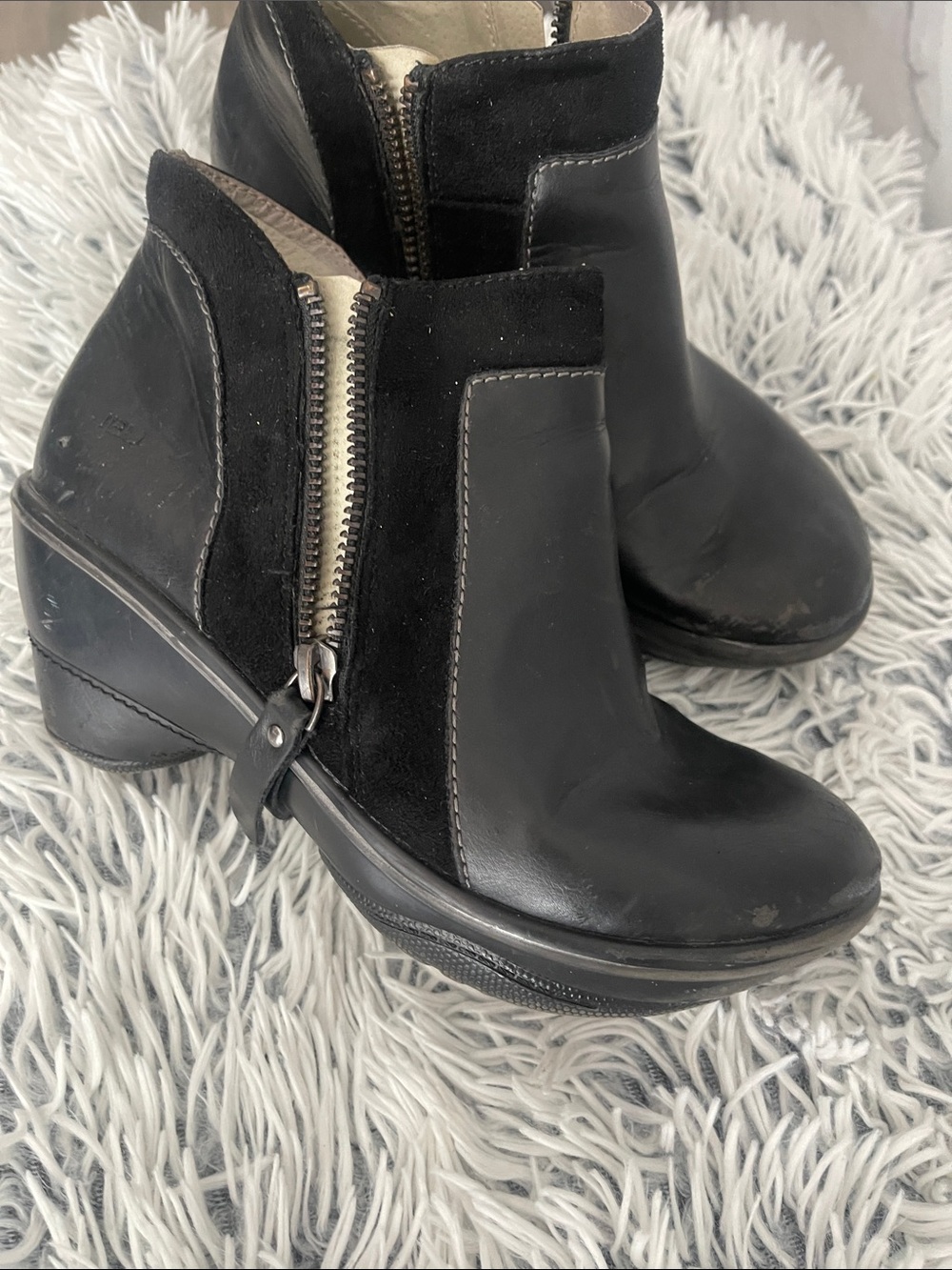 JBU Black Leather and Suede Ankle Booties with Side Zip